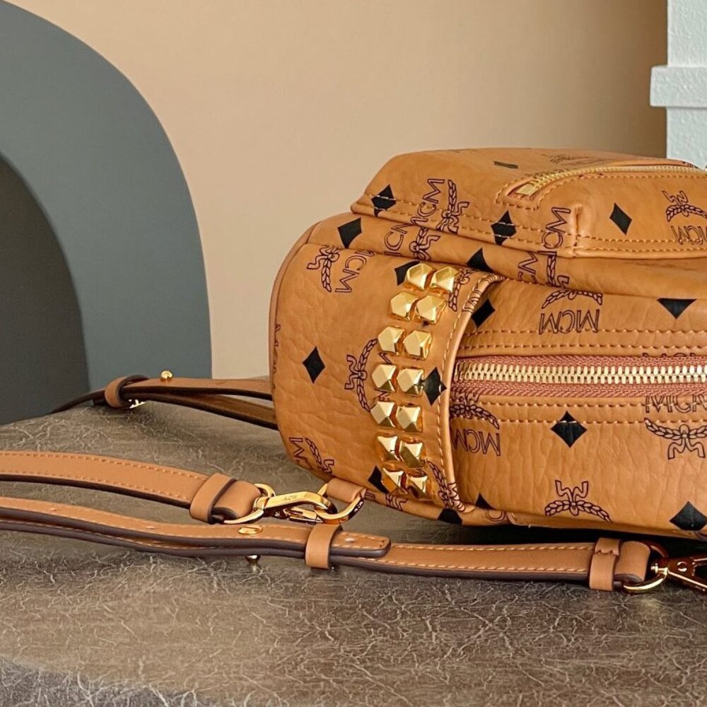 New MCM Baby Stark Stud Backpack Brand - Picture 9 of 9